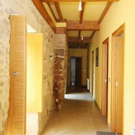 House - 4 Bedrooms With Wifi - 07565 *