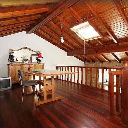 House - 4 Bedrooms With Wifi - 07565