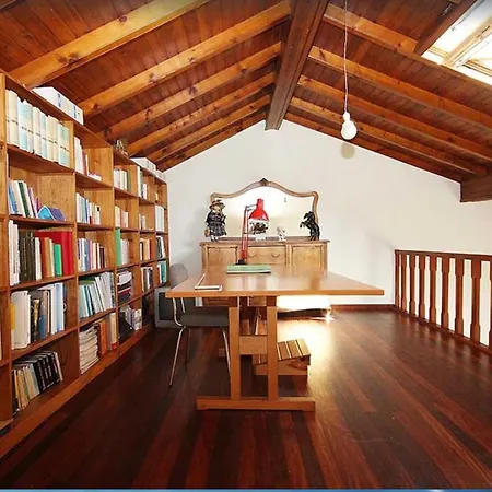 House - 4 Bedrooms With Wifi - 07565 *