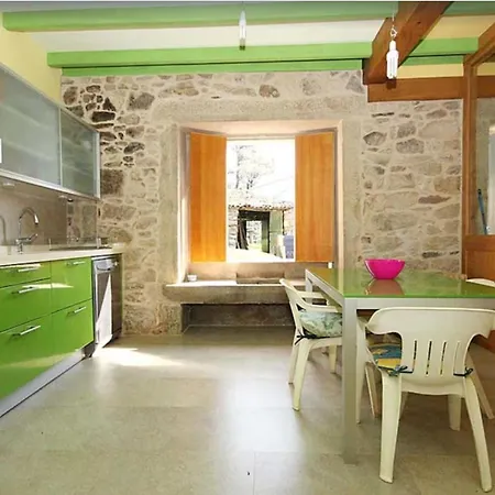 House - 4 Bedrooms With Wifi - 07565 * Outes