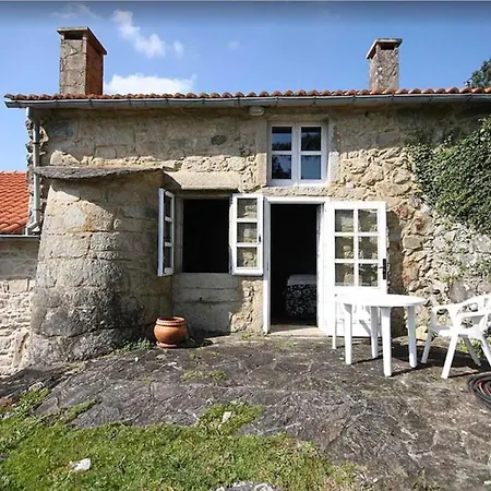 House - 4 Bedrooms With Wifi - 07565 Casa de Férias Outes