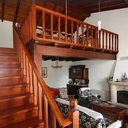 House - 4 Bedrooms With Wifi - 07565 *