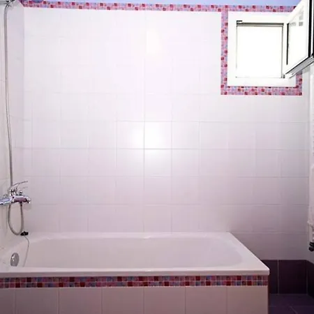 House - 4 Bedrooms With Wifi - 07565 Outes